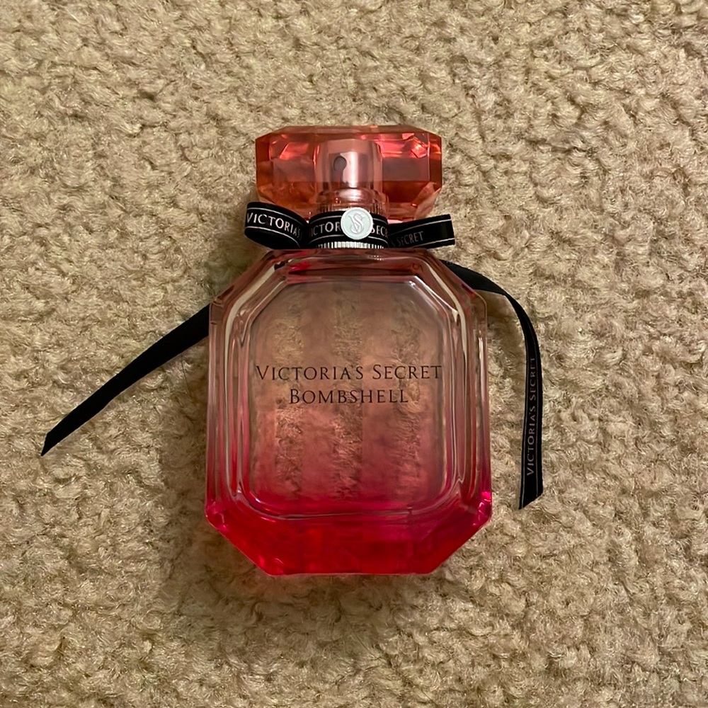 Victoria Secret Bombshell Fragrance